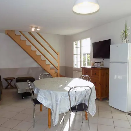 Holiday home Maison Les Mathes, 4 Pieces, 6 Personnes - Fr-1-305b-7 Les Mathes